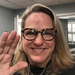 Meet your Posher, Alison